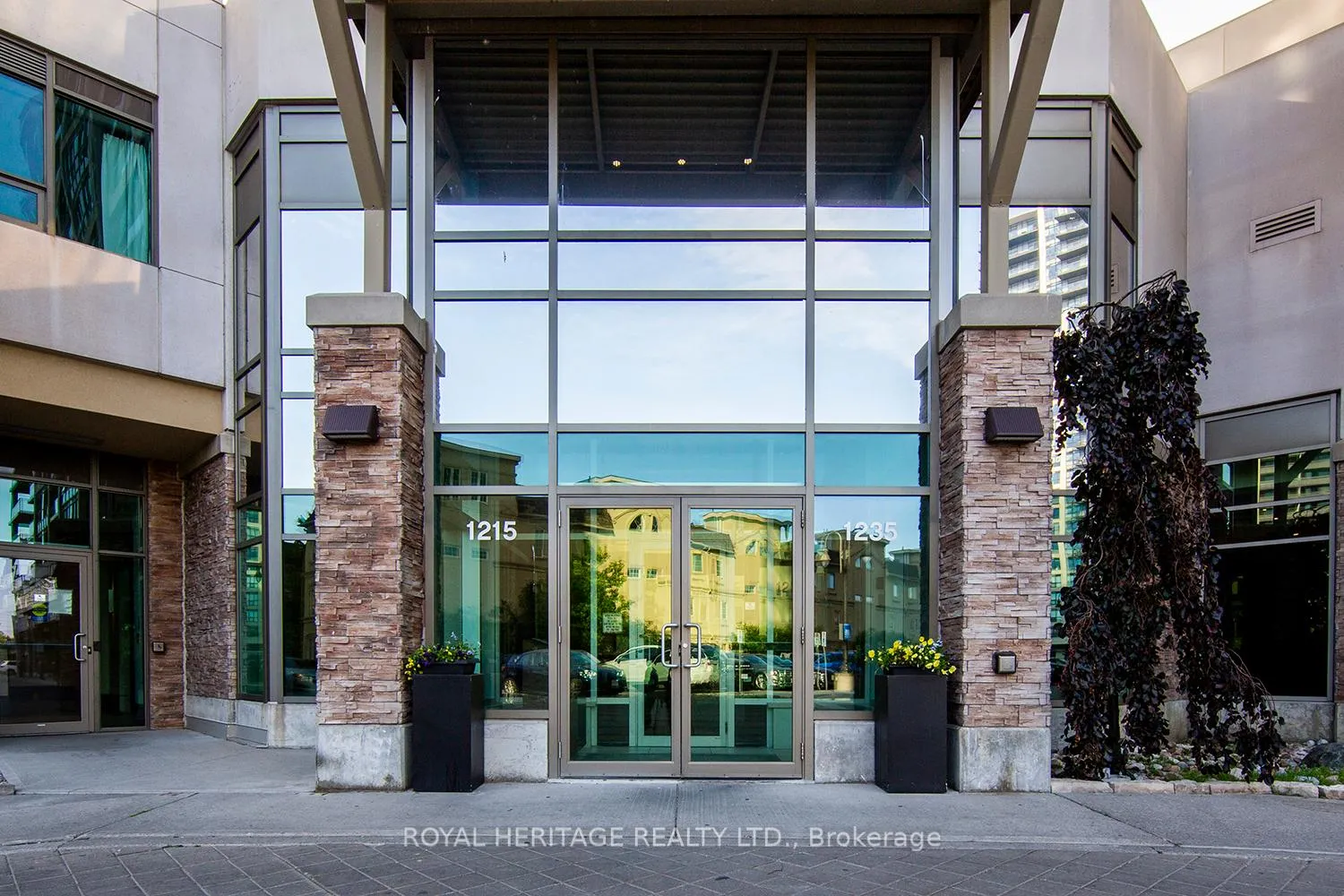 Photo 28 of Unit 1409, 1235 bayly Street, Pickering, Bay Ridges — HOMEH