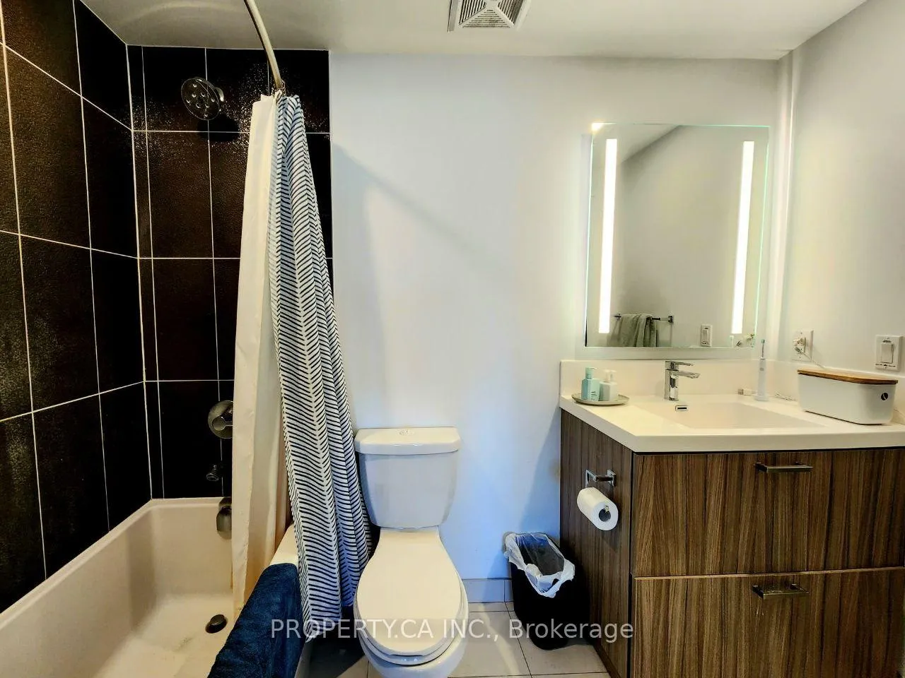 Photo 17 of Unit 910, 50 McCaul Street, Toronto, Kensington-Chinatown — HOMEH