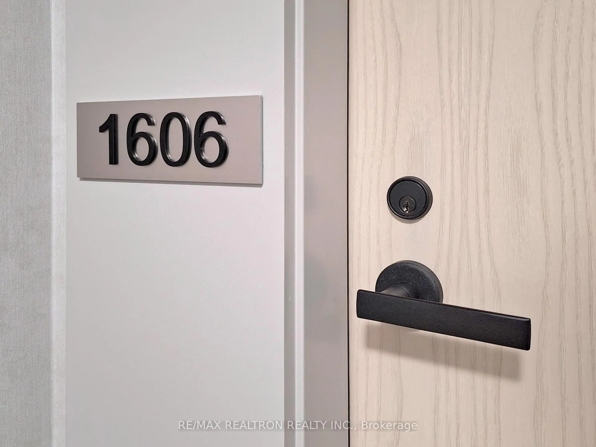 Photo 8 of Unit 1606, 195 Commerce Street, Vaughan, Vaughan Corporate Centre — HOMEH