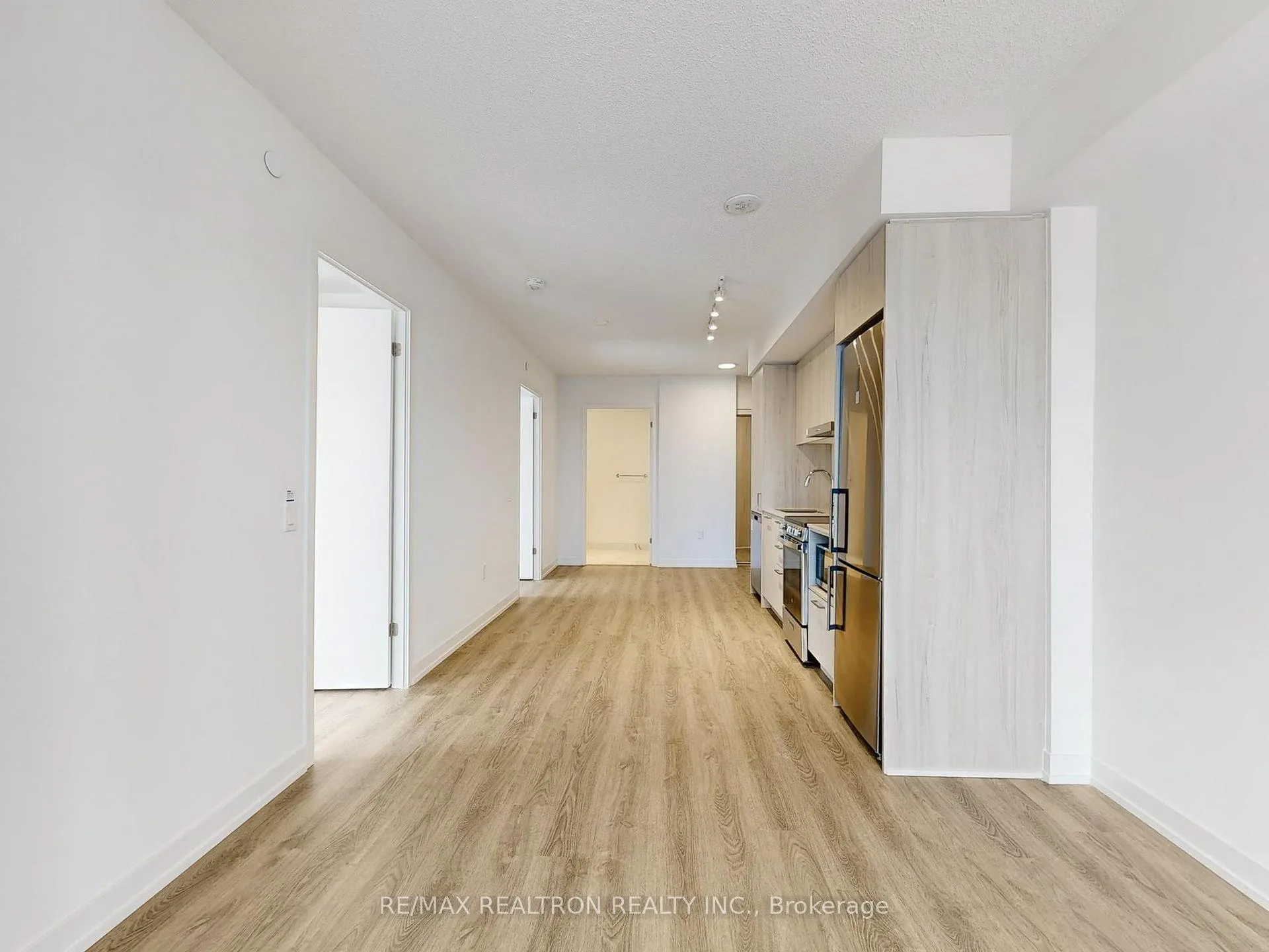 Photo 13 of Unit 1606, 195 Commerce Street, Vaughan, Vaughan Corporate Centre — HOMEH