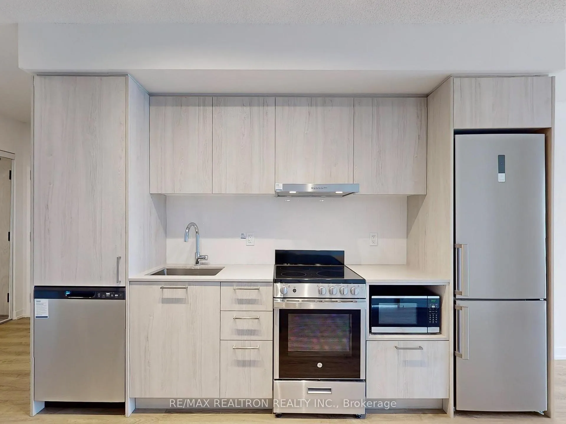 Photo 15 of Unit 1606, 195 Commerce Street, Vaughan, Vaughan Corporate Centre — HOMEH