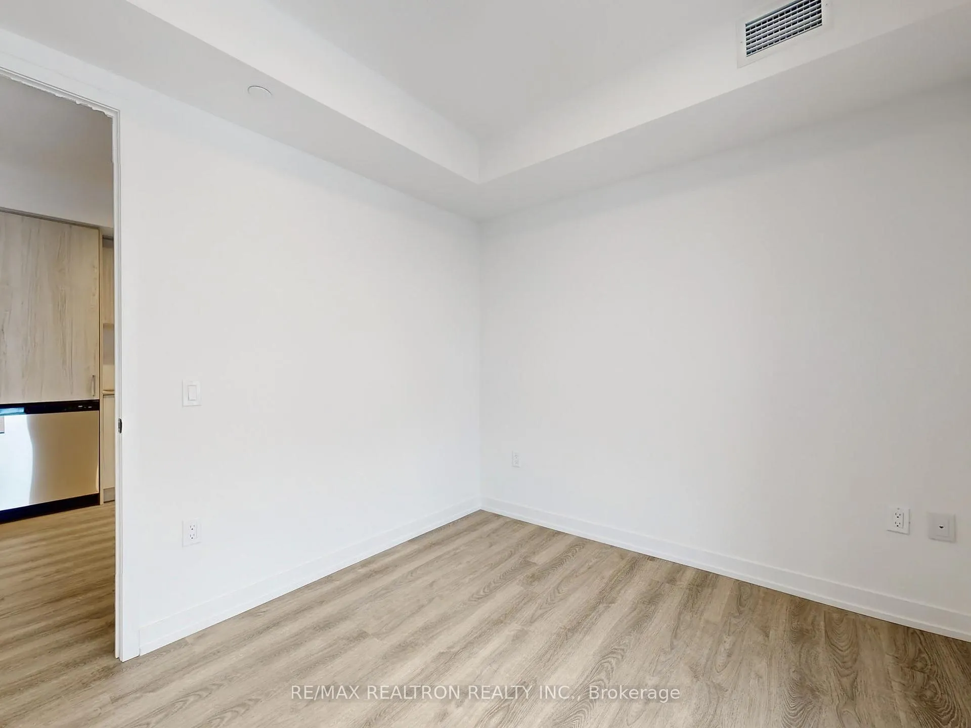 Photo 23 of Unit 1606, 195 Commerce Street, Vaughan, Vaughan Corporate Centre — HOMEH