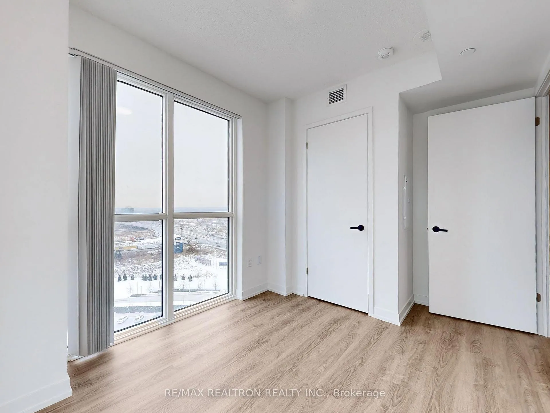 Photo 34 of Unit 1606, 195 Commerce Street, Vaughan, Vaughan Corporate Centre — HOMEH