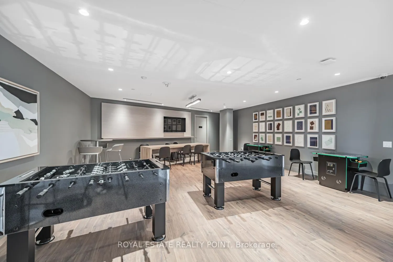 Photo 4 of Unit 1321, 50 Power Street, Toronto, Moss Park — HOMEH