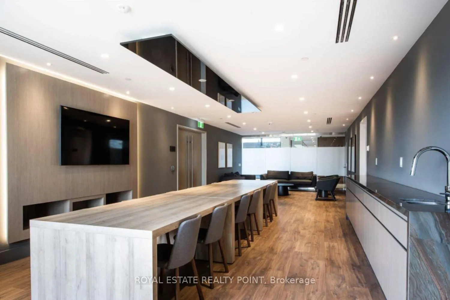 Photo 7 of Unit 1321, 50 Power Street, Toronto, Moss Park — HOMEH