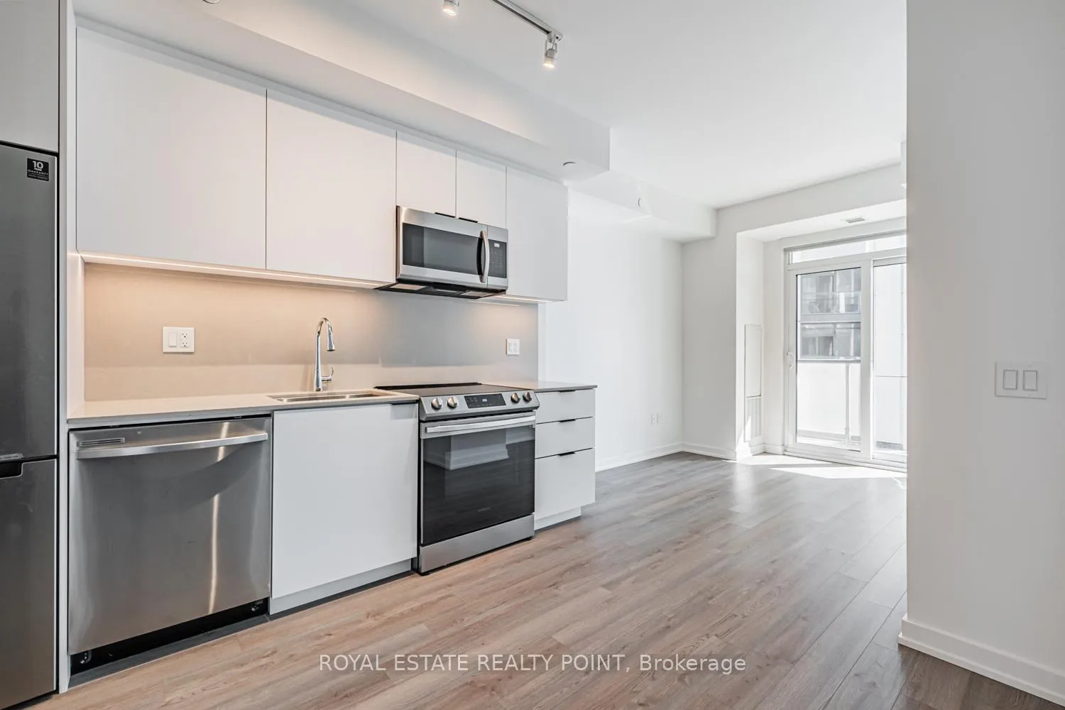 Photo 11 of Unit 1321, 50 Power Street, Toronto, Moss Park — HOMEH