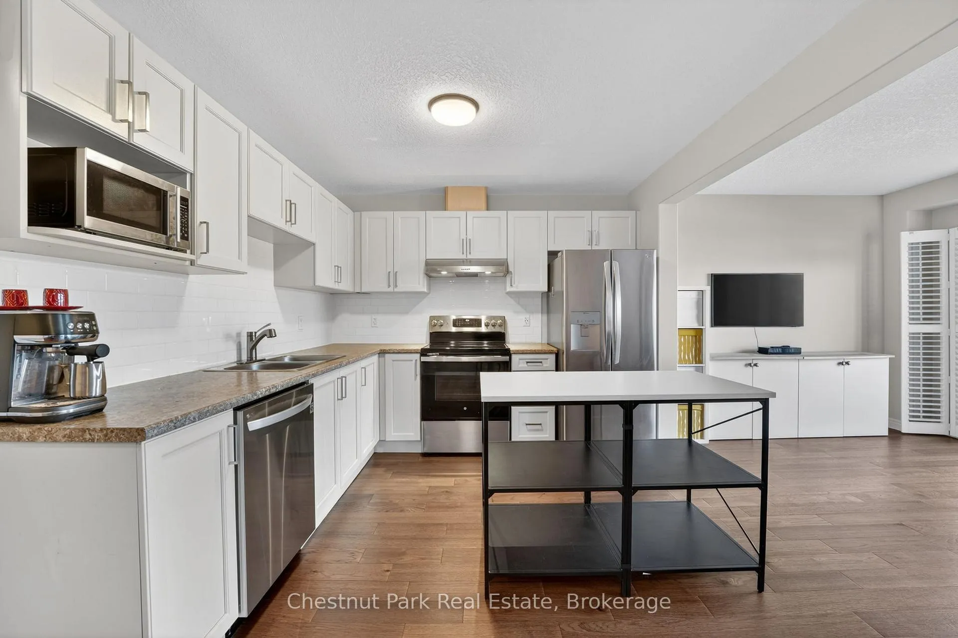 Photo 16 of 10 Archer Avenue, Collingwood — HOMEH