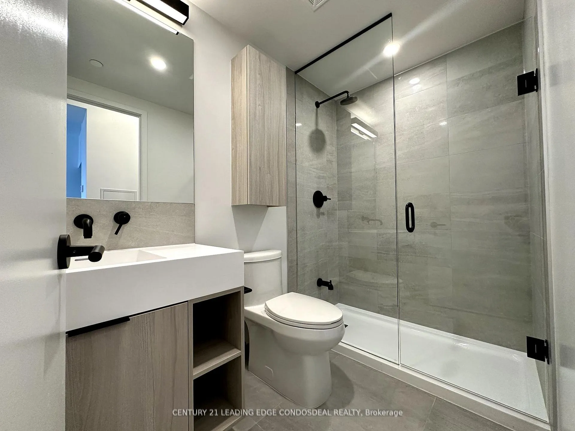 Photo 6 of Unit 4101, 108 Peter Street, Toronto, Waterfront Communities — HOMEH