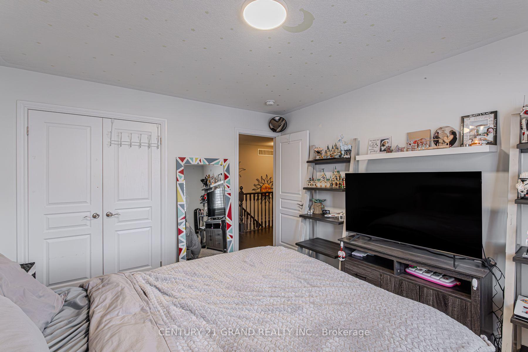 Photo 24 of Unit 87, 80 Willow Street, Brant, Paris — HOMEH