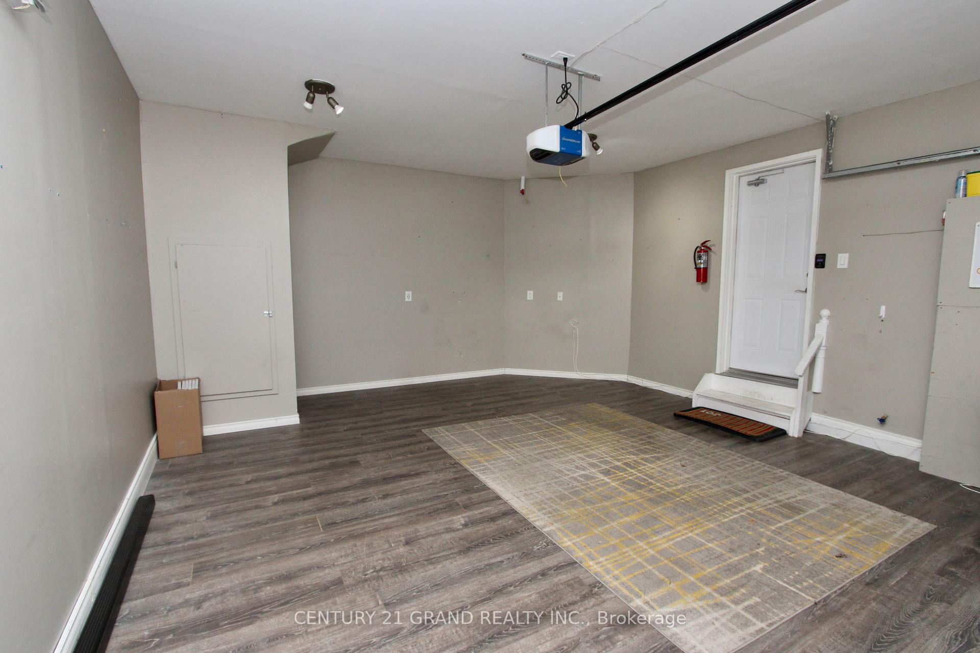 Photo 33 of Unit 87, 80 Willow Street, Brant, Paris — HOMEH