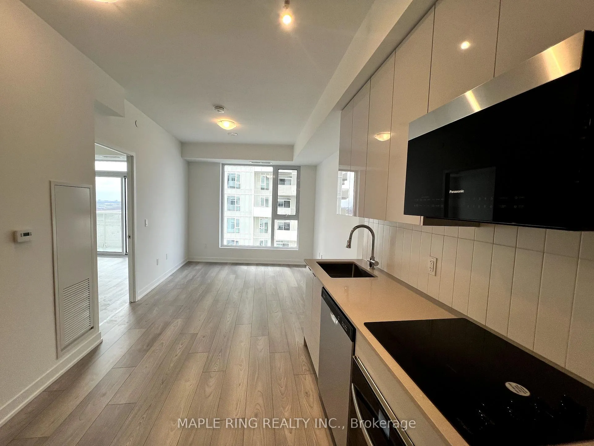 Photo 1 of Unit 1722, 498 Caldari Road, Vaughan, Concord — HOMEH