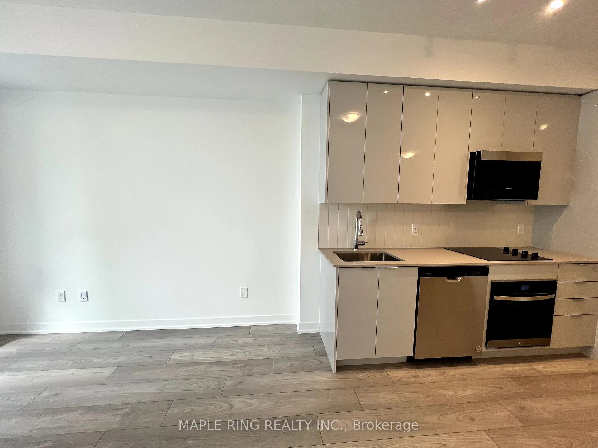 Photo 10 of Unit 1722, 498 Caldari Road, Vaughan, Concord — HOMEH