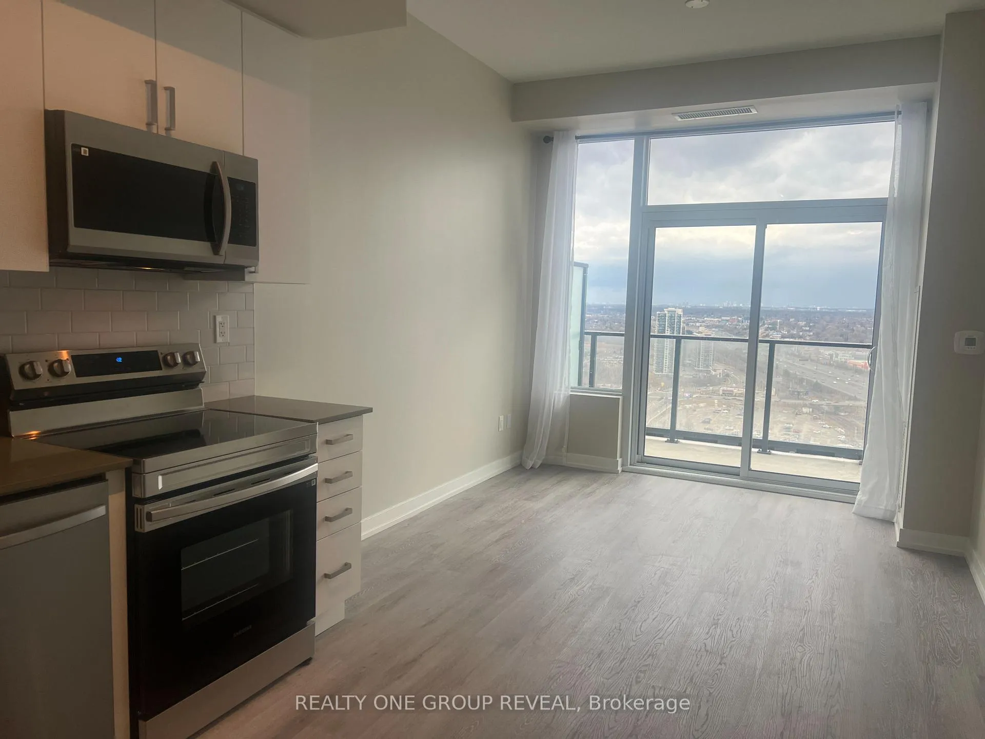 Photo 10 of Unit 3107, 1435 Celebration Drive, Pickering, Bay Ridges — HOMEH