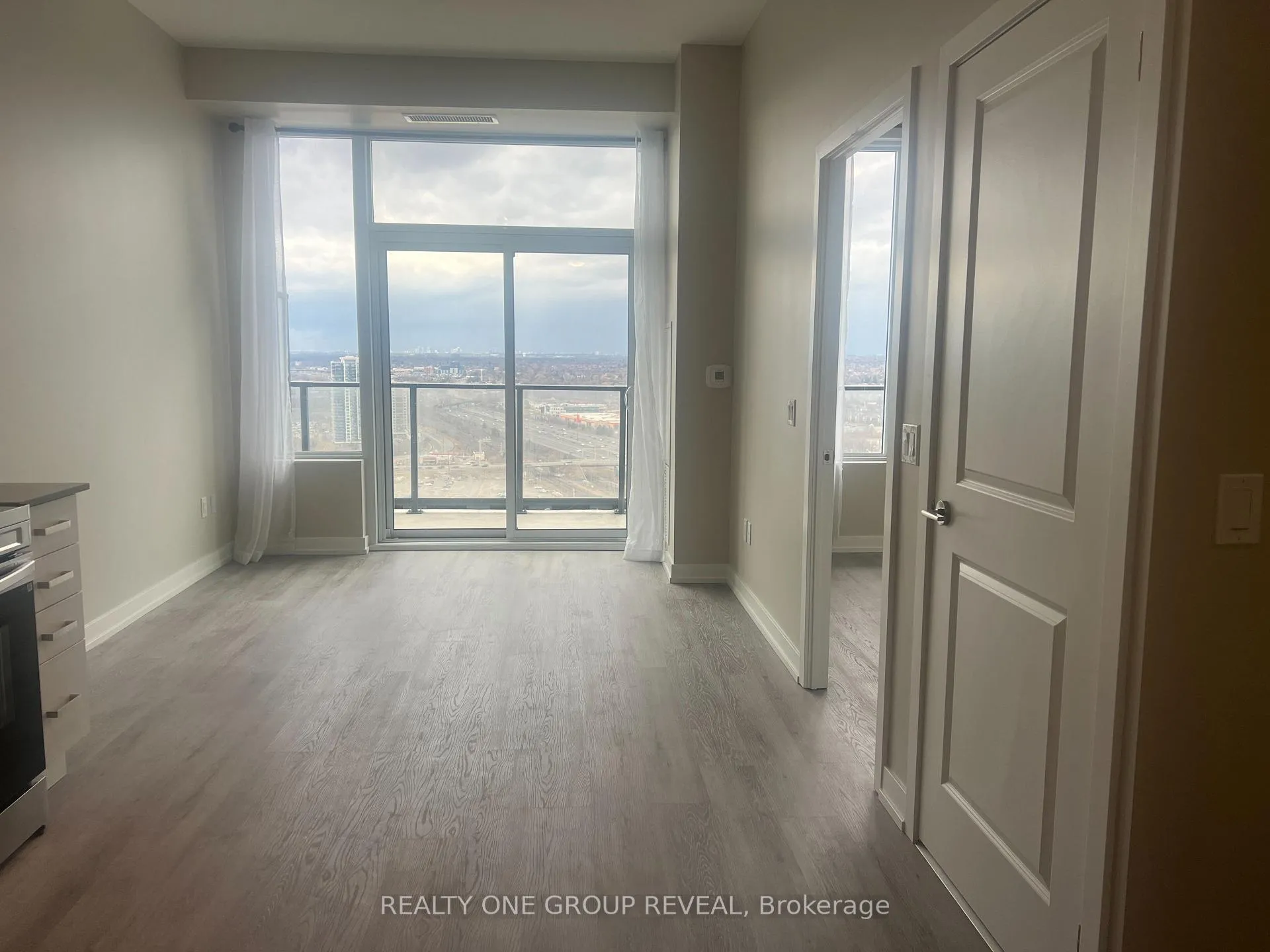 Photo 11 of Unit 3107, 1435 Celebration Drive, Pickering, Bay Ridges — HOMEH