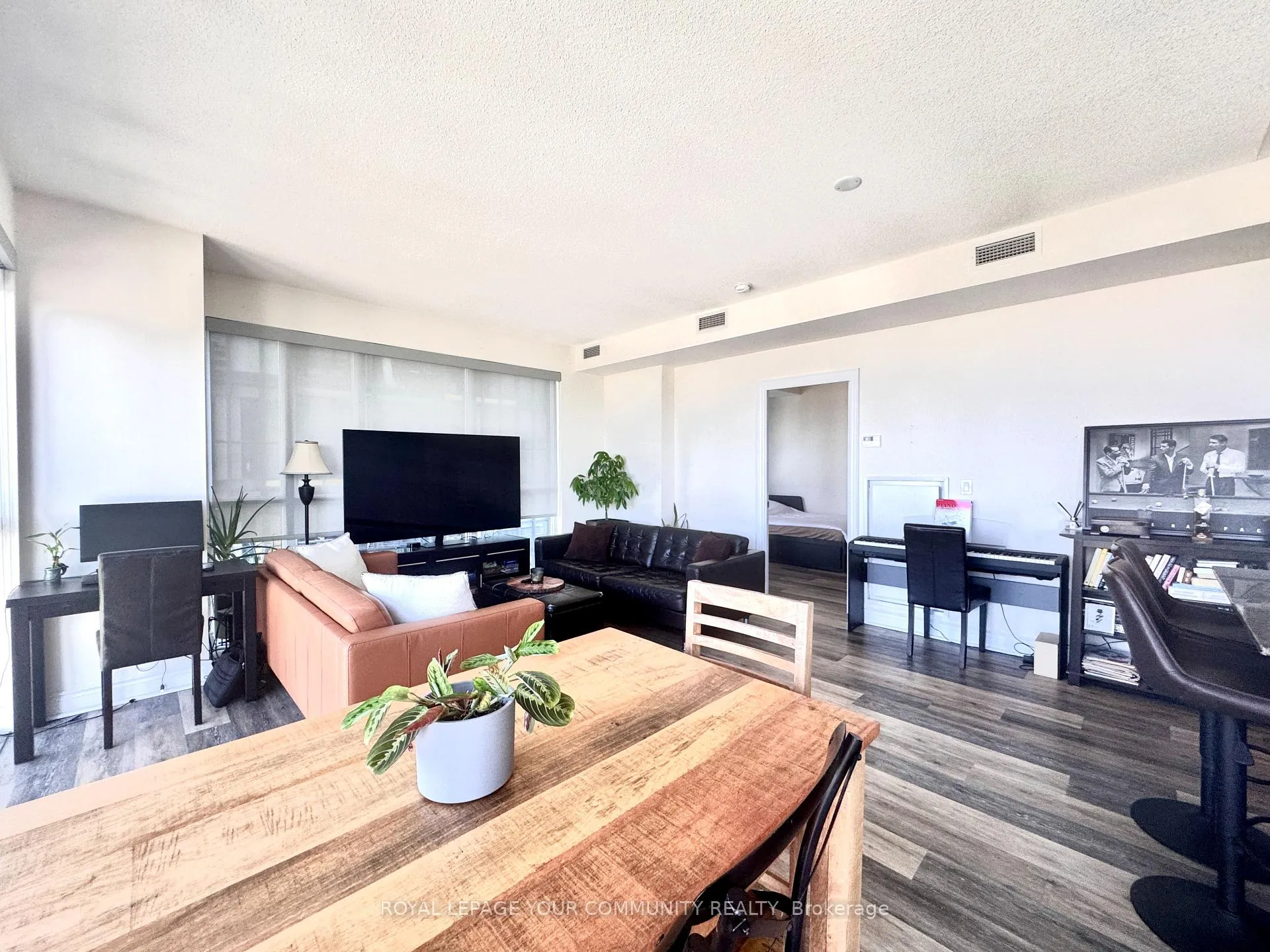 Photo 2 of Unit 3902, 28 Ted Rogers Way, Toronto, Church-Yonge Corridor — HOMEH