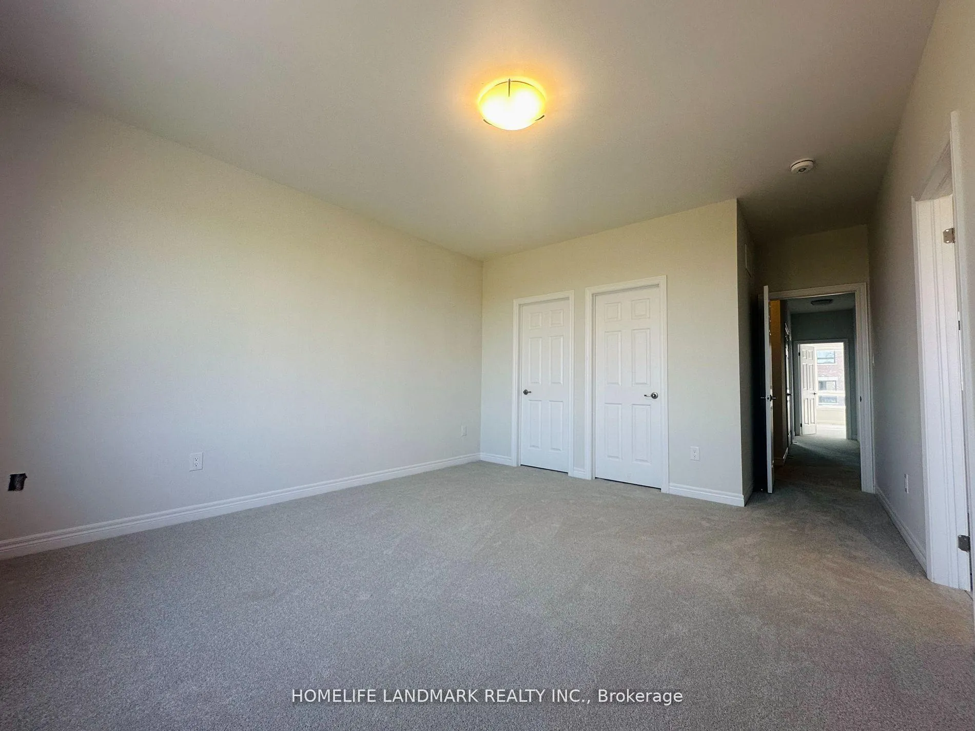 Photo 4 of 146 Mumbai Drive, Markham, Middlefield — HOMEH