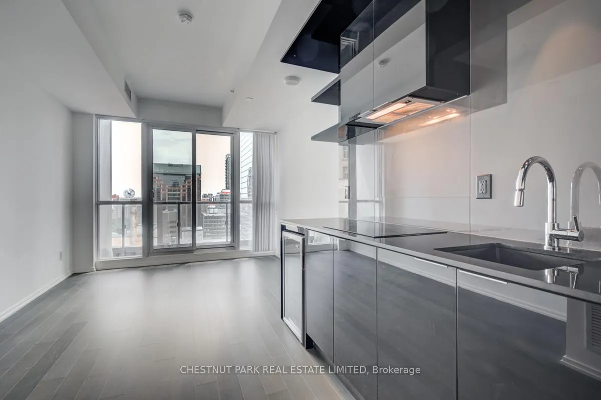 Photo 3 of Unit 1804, 70 Temperance Street, Toronto, Bay Street Corridor — HOMEH
