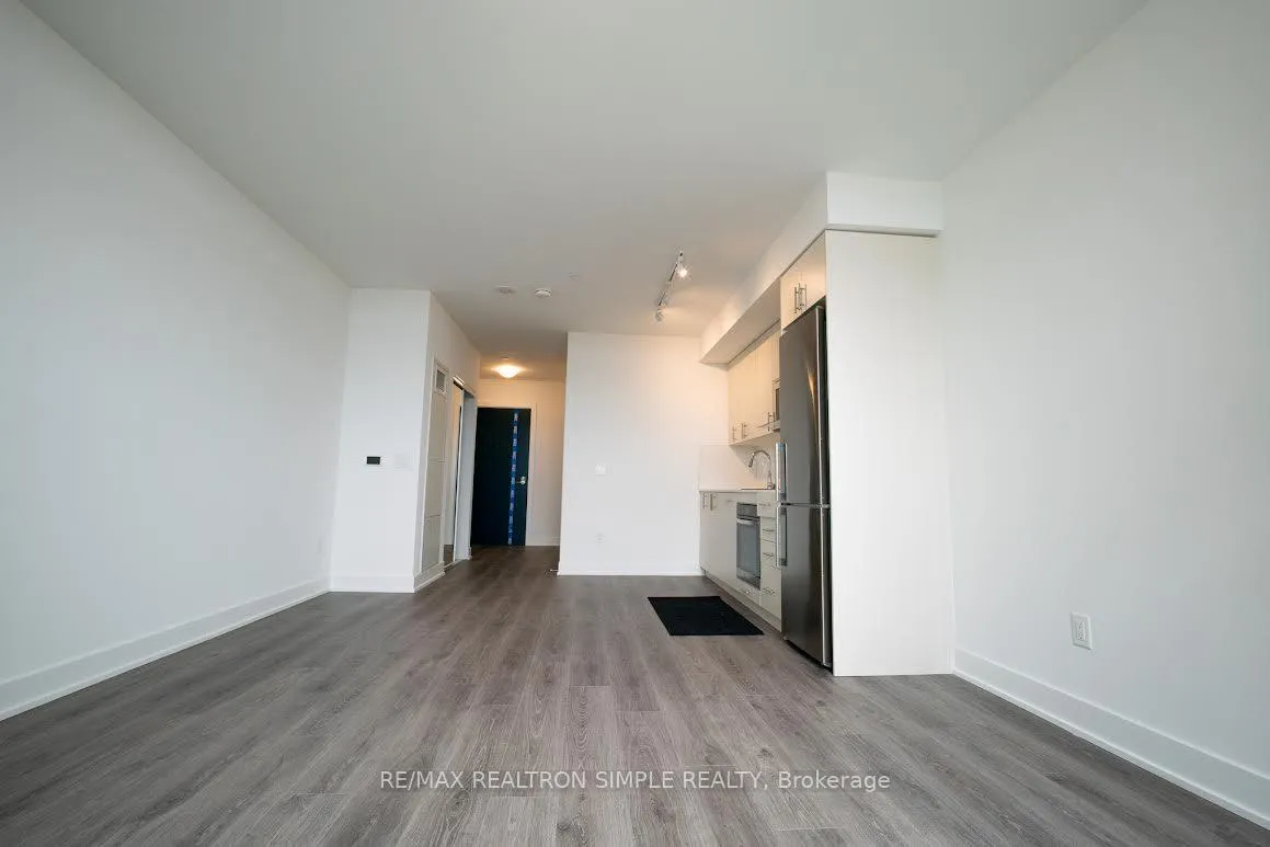 Photo 3 of Unit 909, 2545 Simcoe Street N, Oshawa, Windfields — HOMEH