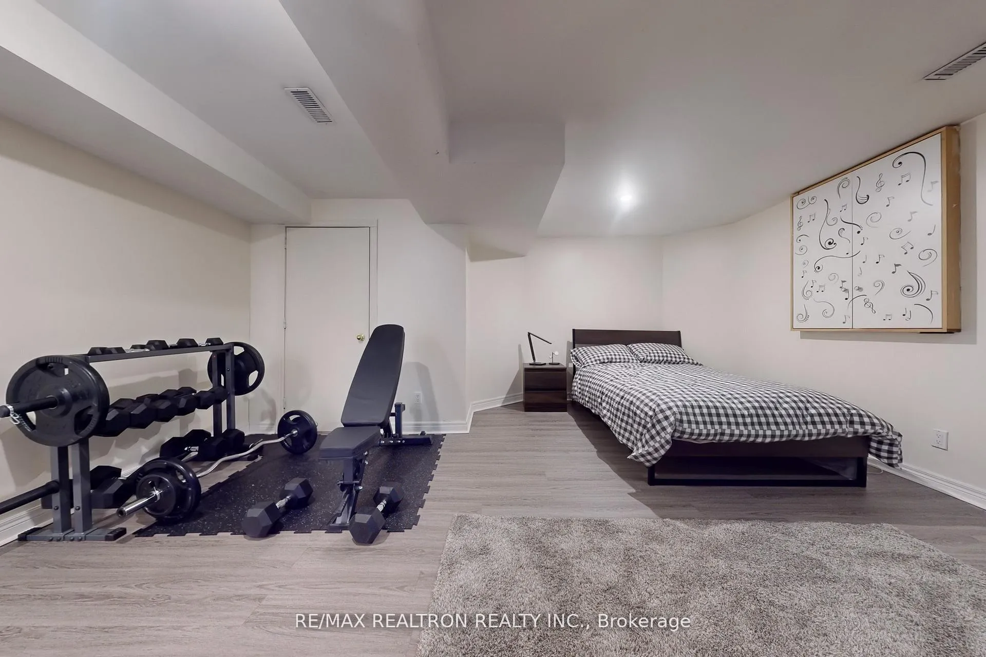 Photo 4 of Unit Bsmnt, 1143 Gossamer Drive, Pickering, Liverpool — HOMEH