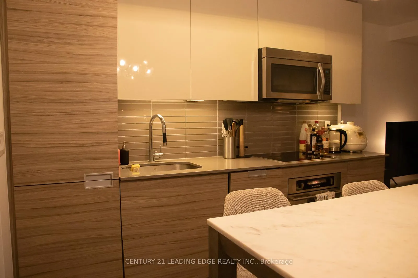 Photo 7 of Unit 1605, 210 Simcoe Street, Toronto, Kensington-Chinatown — HOMEH