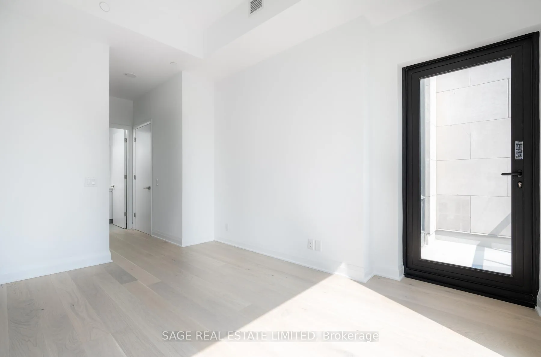 Photo 9 of Unit TH11, 33 Frederick Todd Way, Toronto, Thorncliffe Park — HOMEH