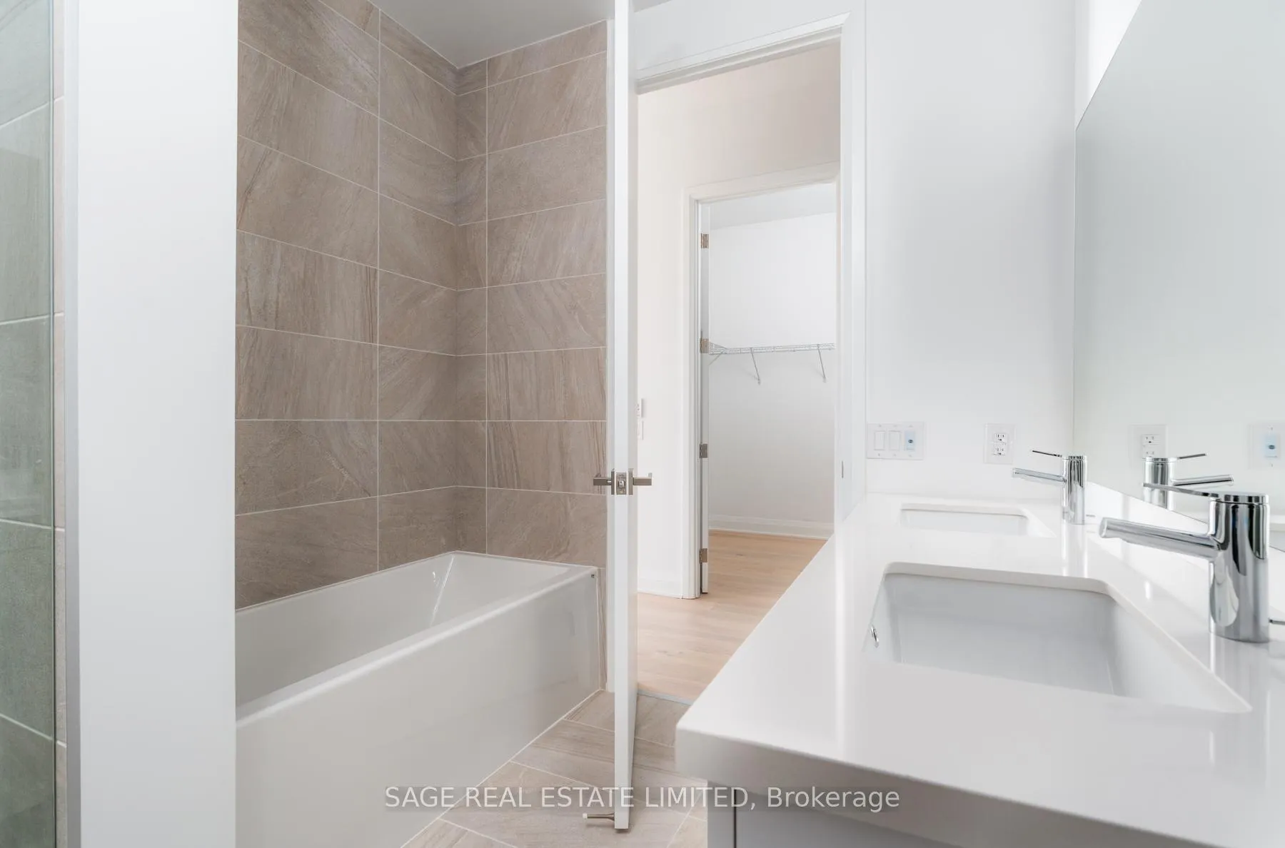 Photo 22 of Unit TH11, 33 Frederick Todd Way, Toronto, Thorncliffe Park — HOMEH