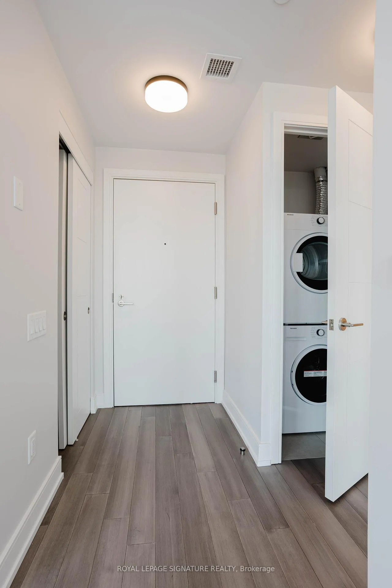 Photo 6 of Unit 908, 2525 Bathurst Street, Toronto, Forest Hill North — HOMEH