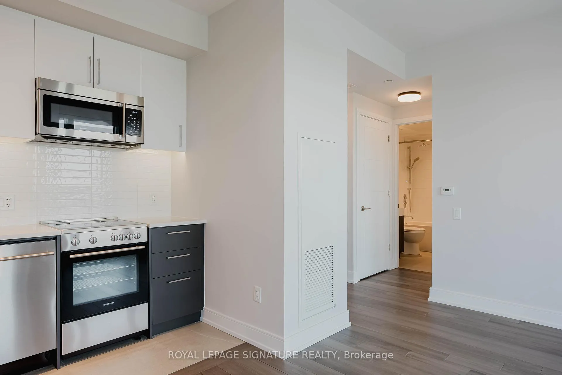 Photo 9 of Unit 908, 2525 Bathurst Street, Toronto, Forest Hill North — HOMEH