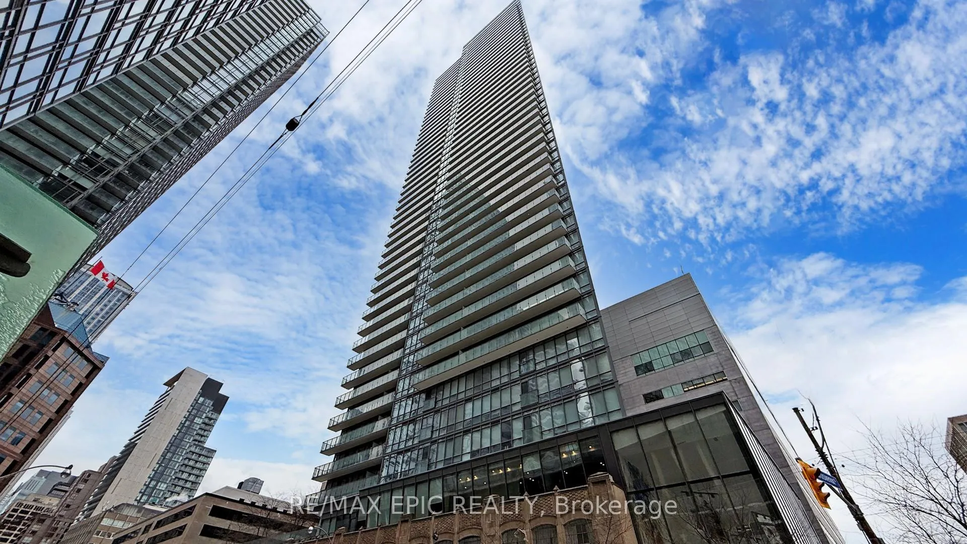 Front of Unit 3208, 832 Bay Street