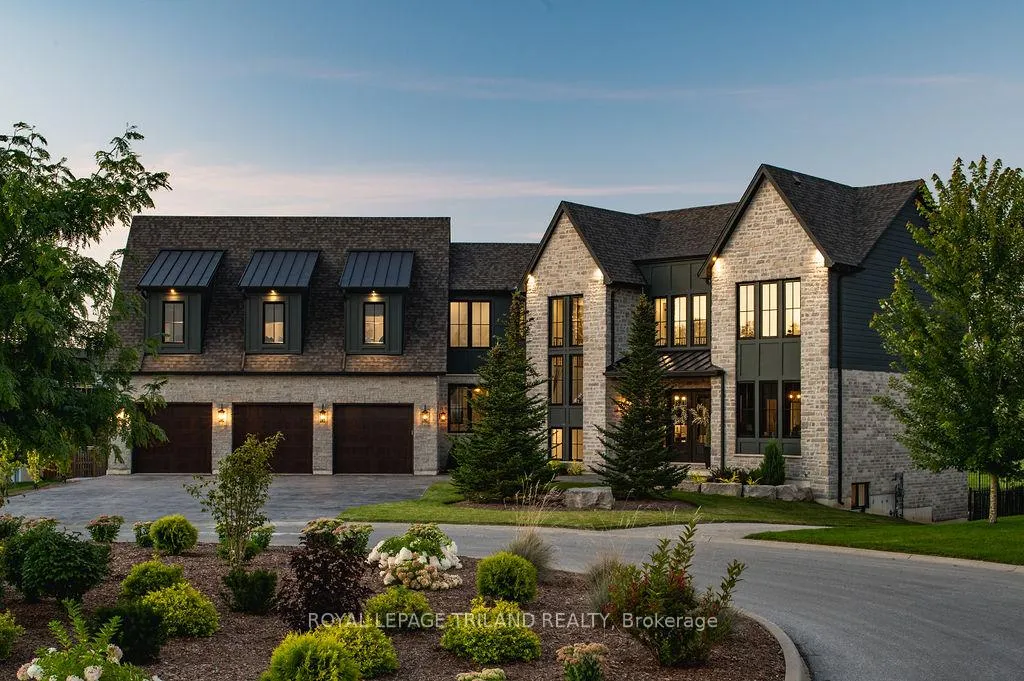 Photo 2 of Unit 202, 9861 Glendon Drive, Middlesex Centre, Komoka — HOMEH