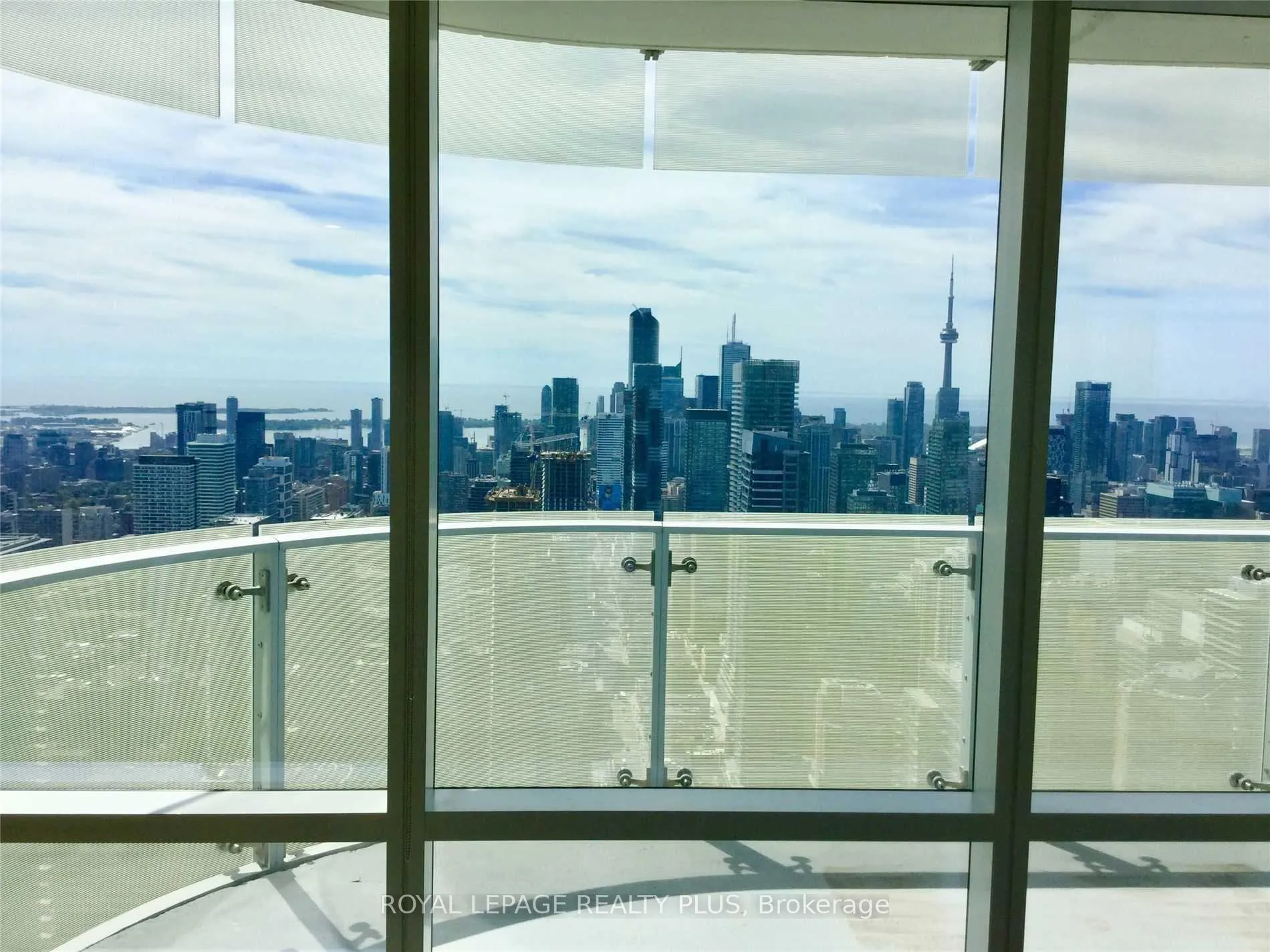 Photo 6 of Unit 5406, 1 Bloor Street E, Toronto, Church-Yonge Corridor — HOMEH