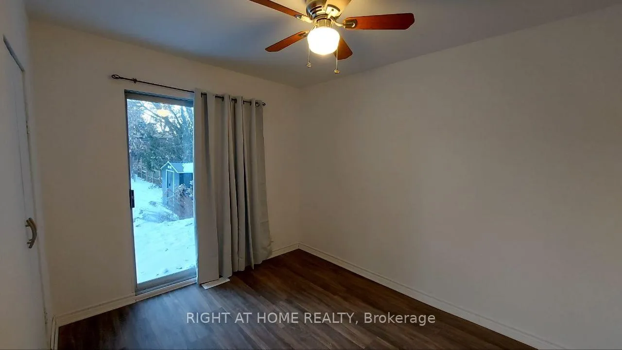 Photo 7 of Unit Main, 38 Stoddart Drive, Aurora, Aurora Highlands — HOMEH