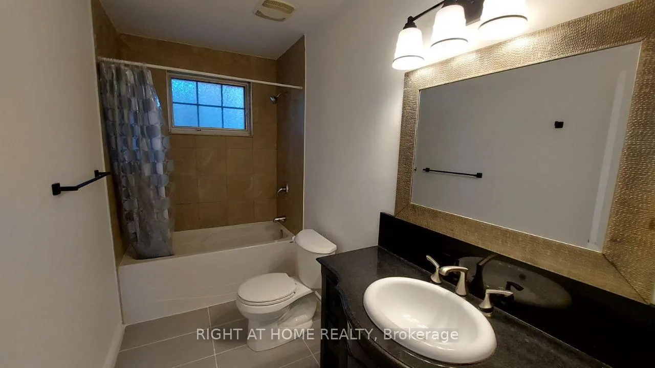 Photo 10 of Unit Main, 38 Stoddart Drive, Aurora, Aurora Highlands — HOMEH
