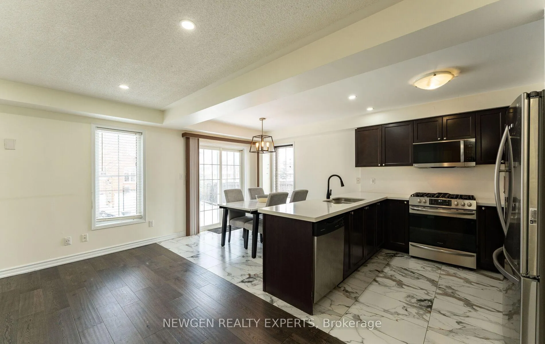 Photo 11 of 2319 Winlord Place N, Oshawa, Windfields — HOMEH
