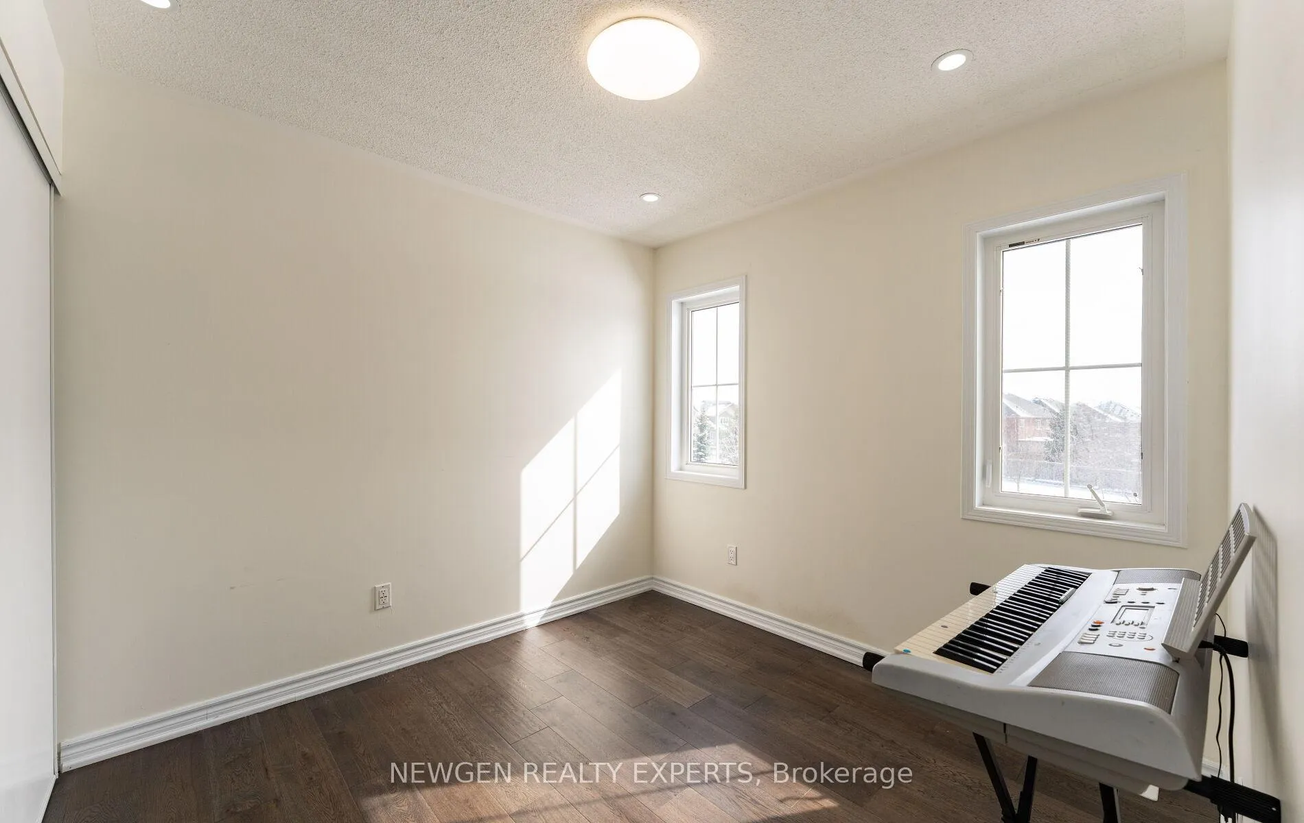 Photo 33 of 2319 Winlord Place N, Oshawa, Windfields — HOMEH