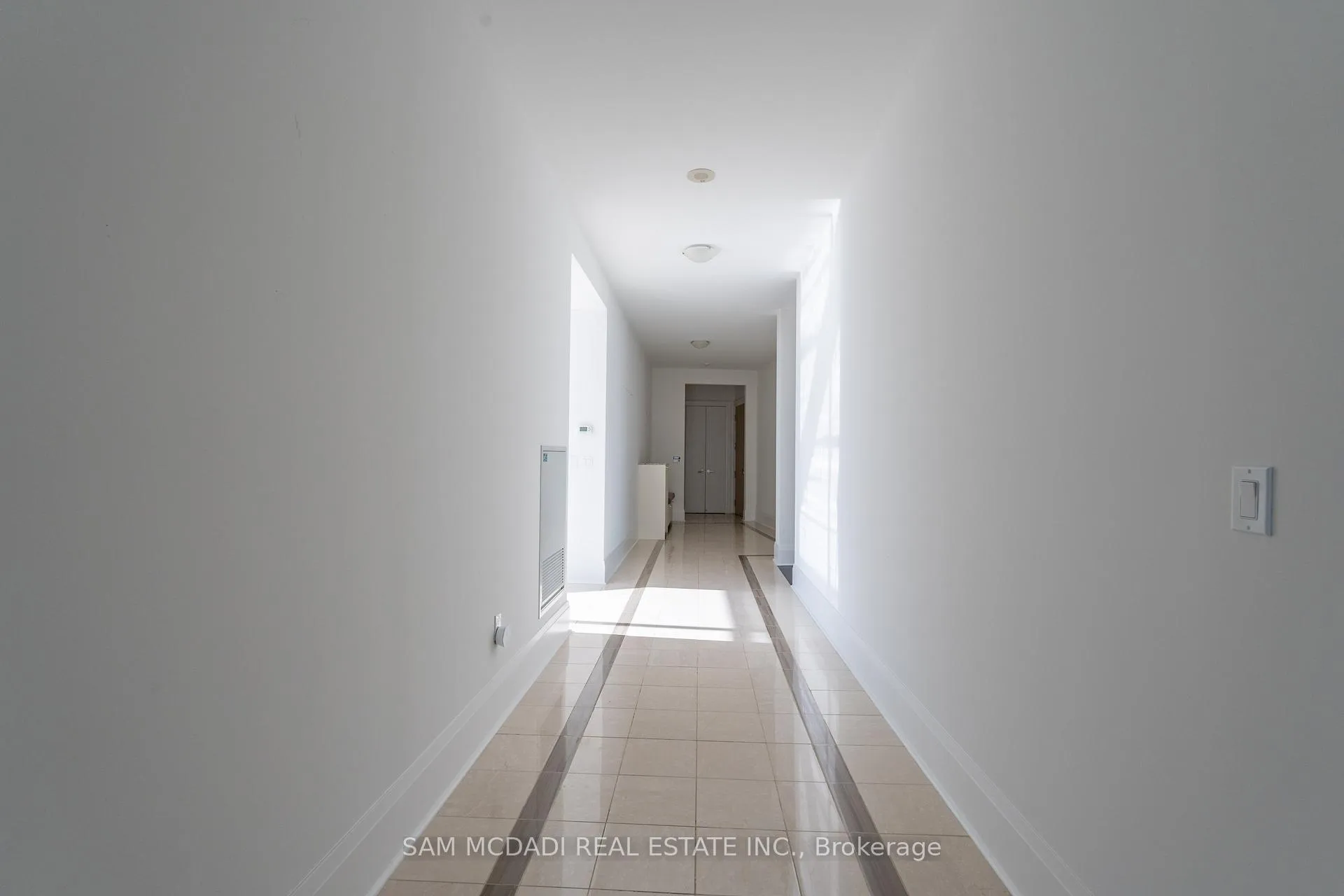 Photo 3 of Unit PH1404, 29 Queens Quay E, Toronto, Waterfront Communities — HOMEH