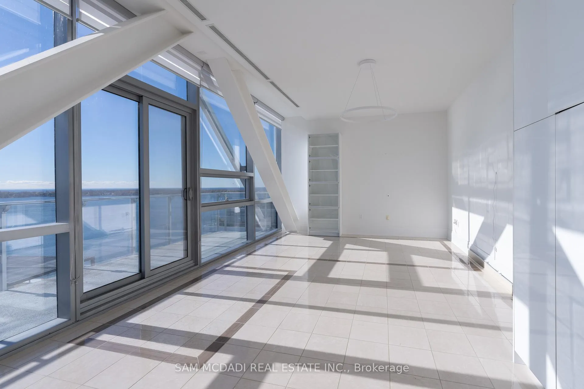 Photo 5 of Unit PH1404, 29 Queens Quay E, Toronto, Waterfront Communities — HOMEH
