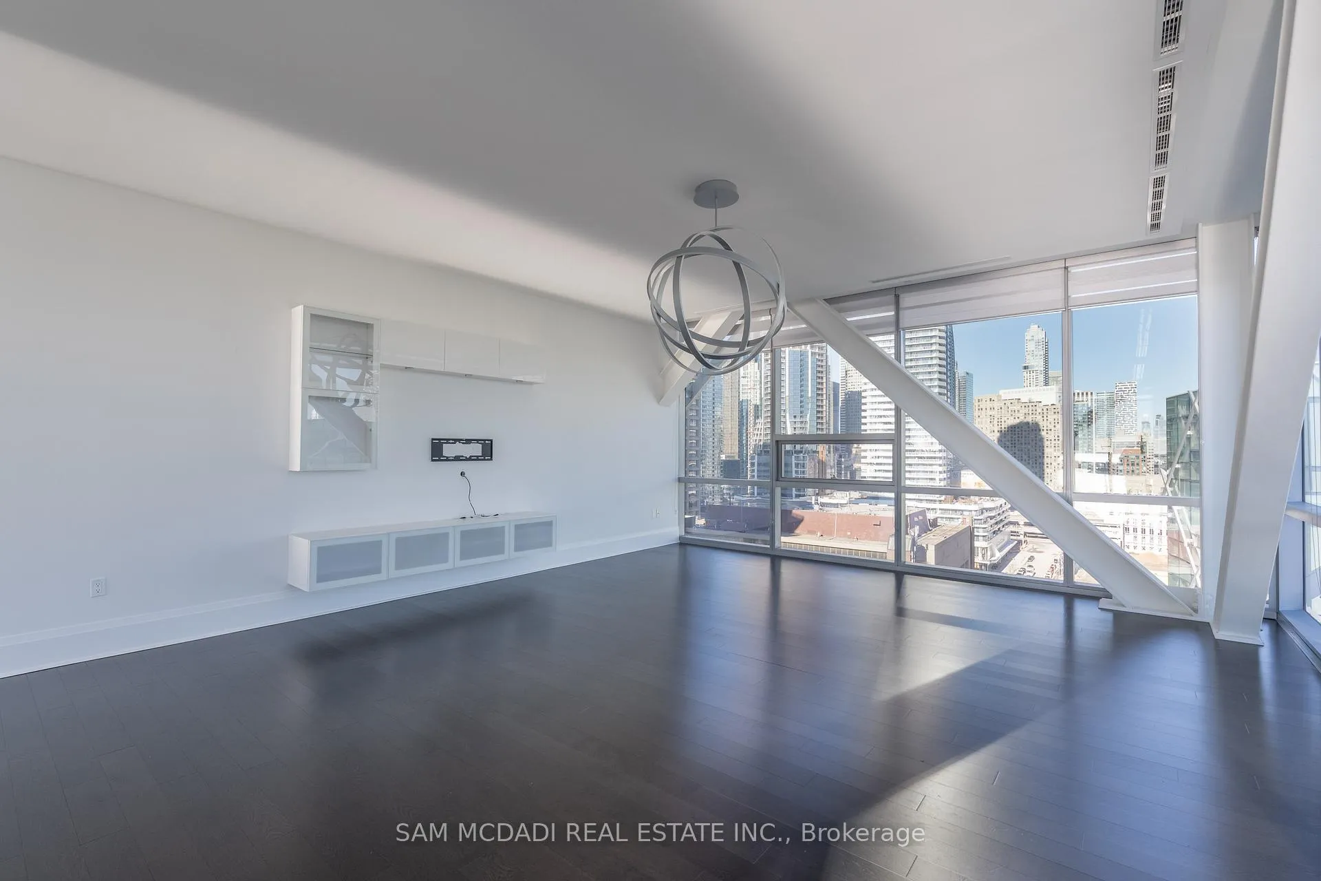 Photo 20 of Unit PH1404, 29 Queens Quay E, Toronto, Waterfront Communities — HOMEH