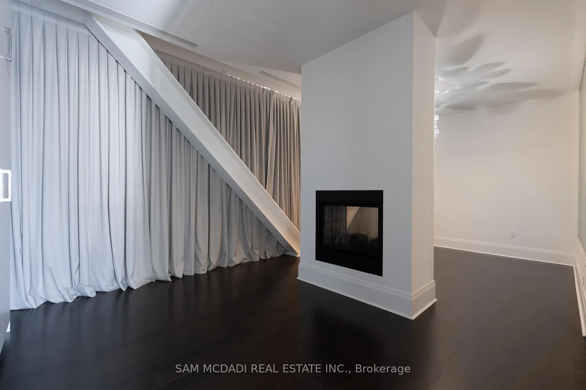 Photo 22 of Unit PH1404, 29 Queens Quay E, Toronto, Waterfront Communities — HOMEH