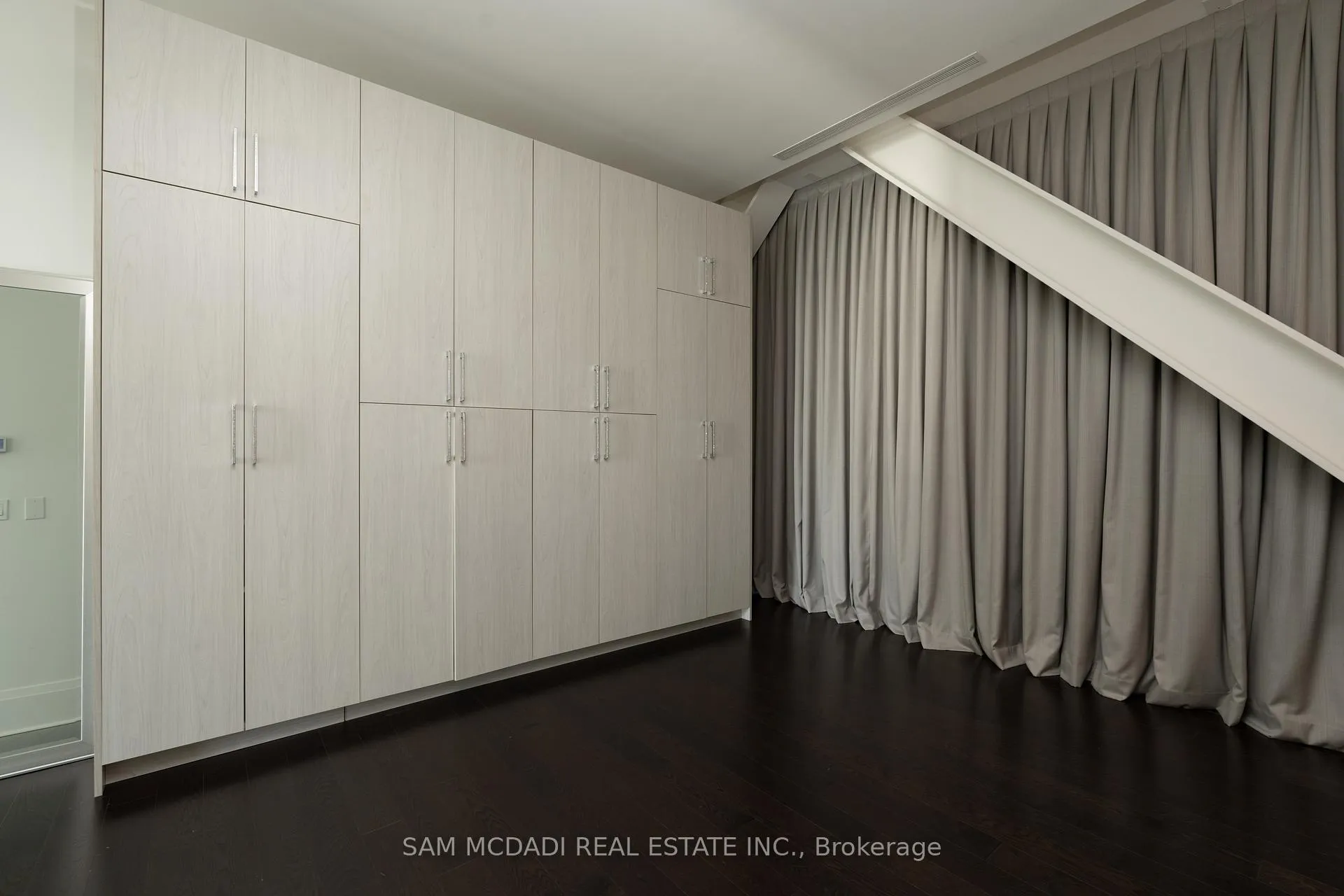Photo 24 of Unit PH1404, 29 Queens Quay E, Toronto, Waterfront Communities — HOMEH
