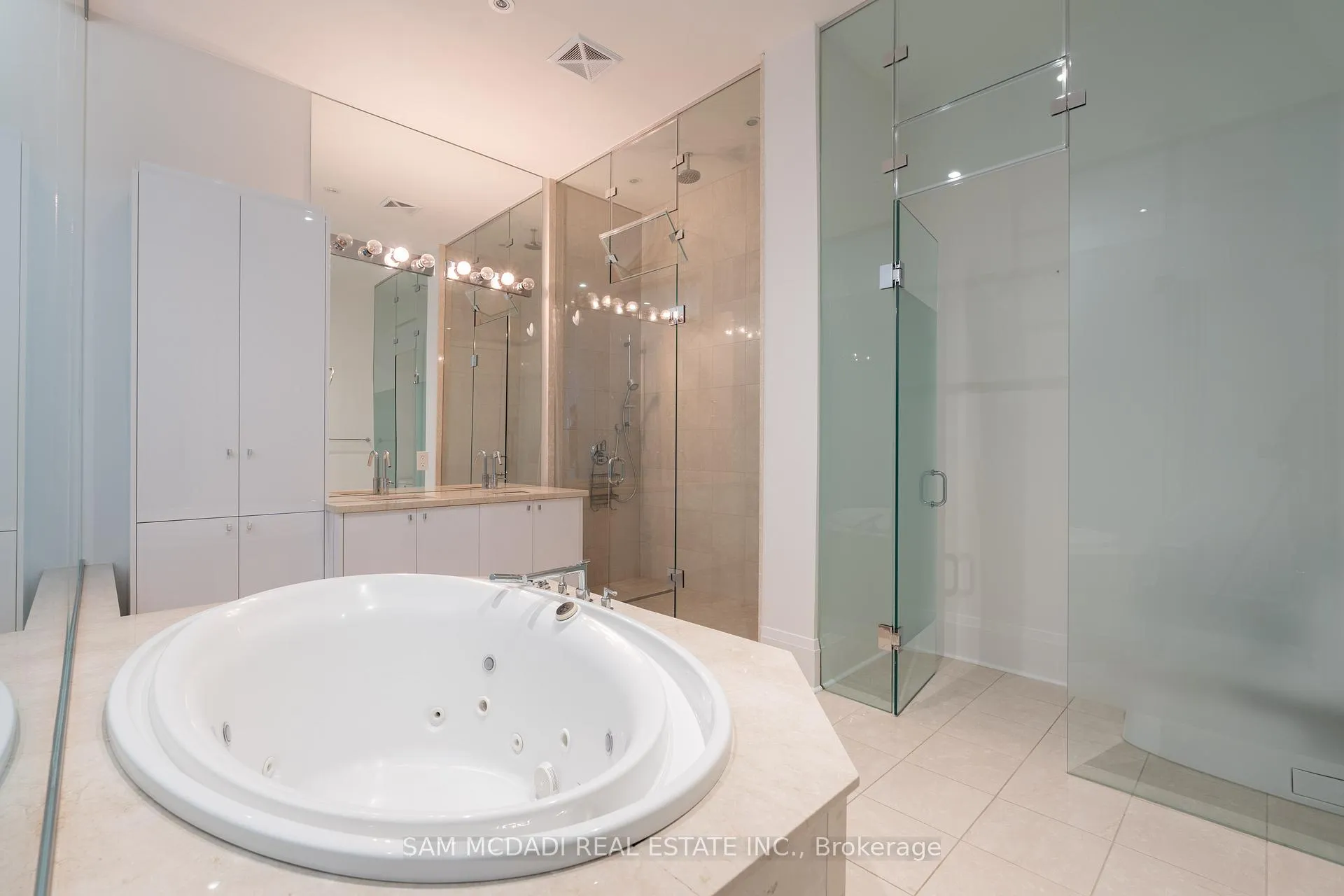 Photo 25 of Unit PH1404, 29 Queens Quay E, Toronto, Waterfront Communities — HOMEH