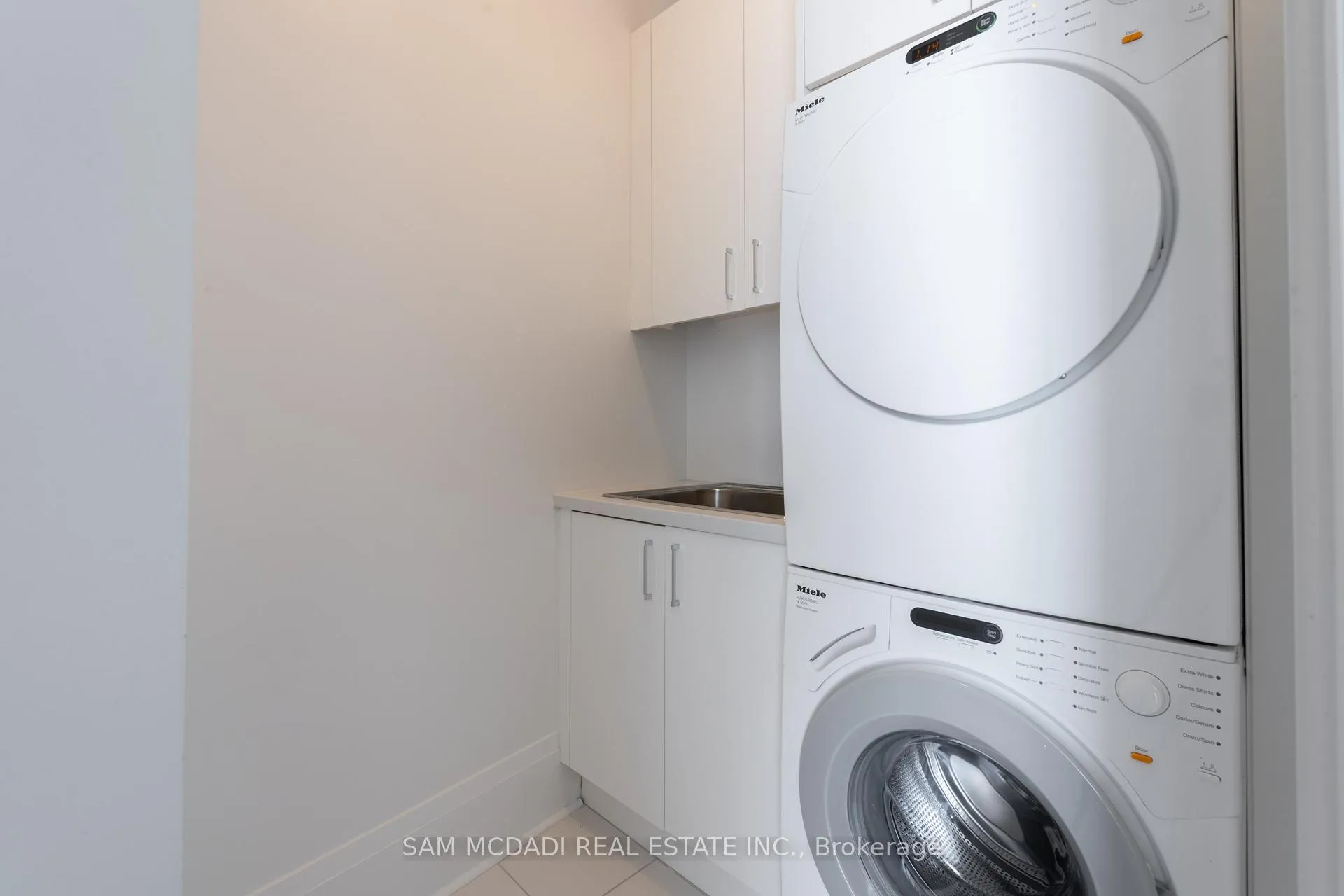 Photo 37 of Unit PH1404, 29 Queens Quay E, Toronto, Waterfront Communities — HOMEH