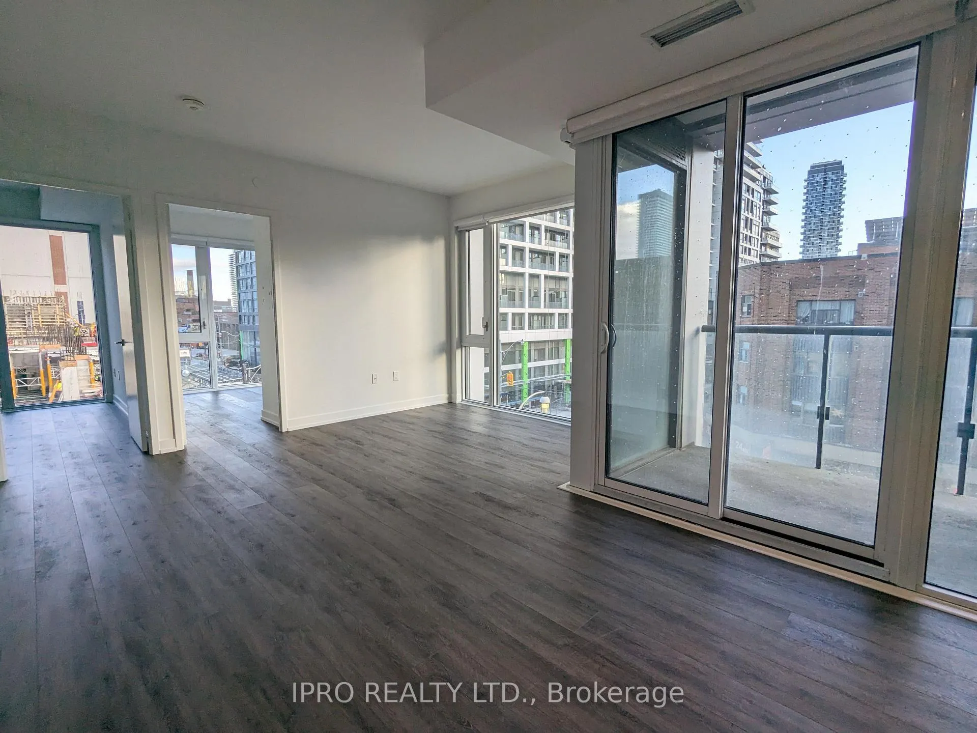 Photo 3 of Unit 318, 158 Front Street E, Toronto, Moss Park — HOMEH