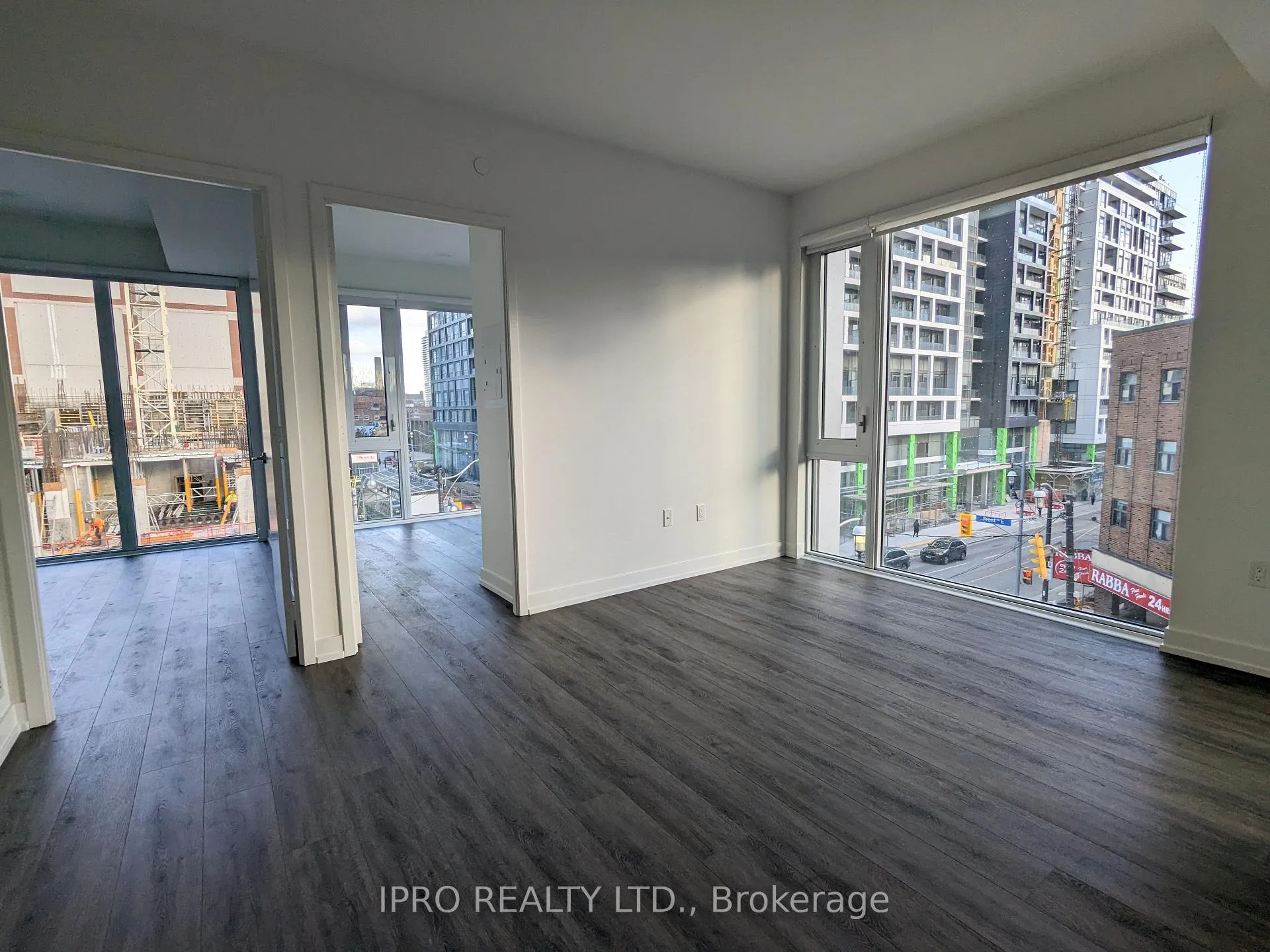 Photo 5 of Unit 318, 158 Front Street E, Toronto, Moss Park — HOMEH