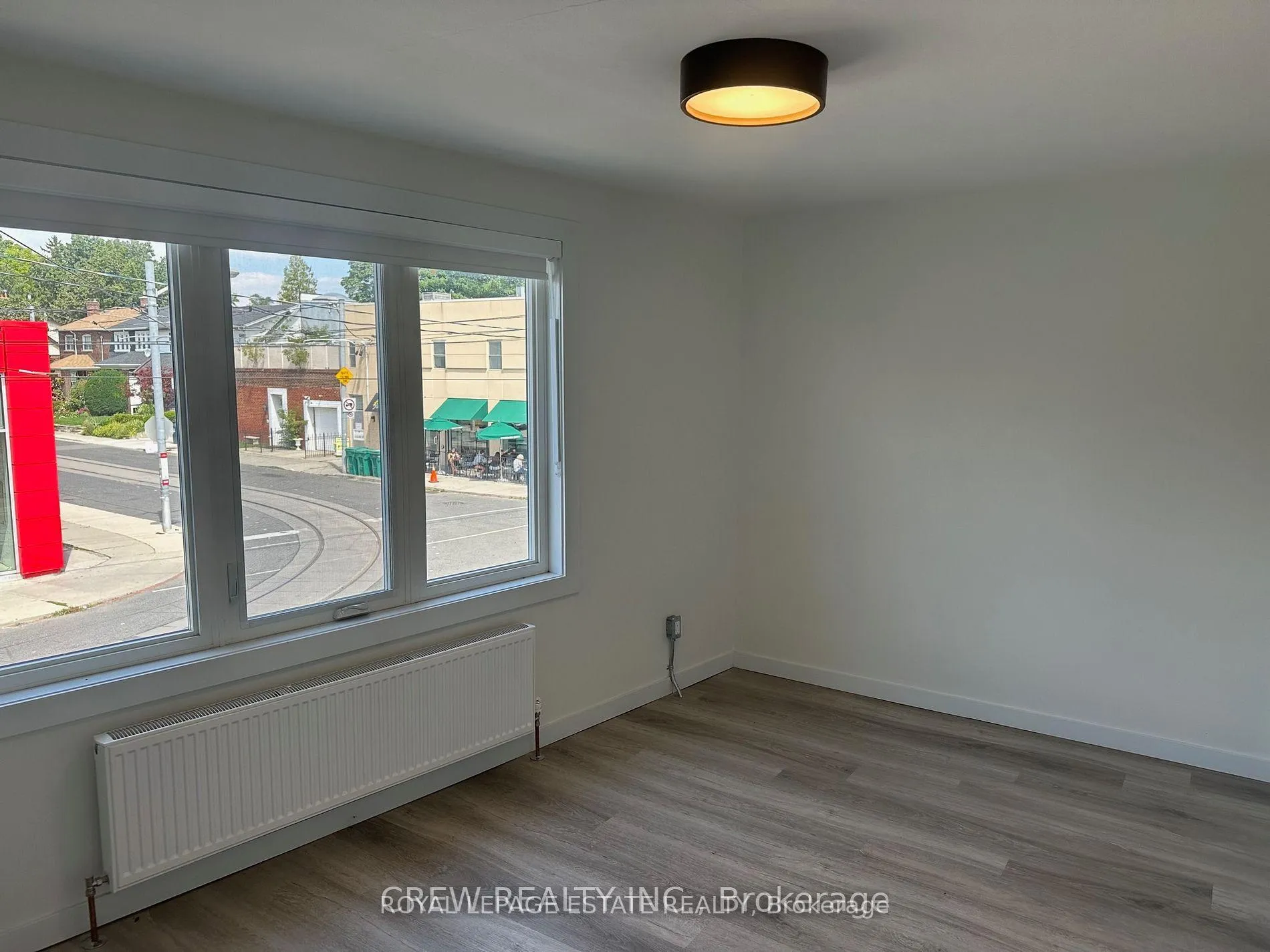 Photo 8 of Unit B, 1007 Kingston Road, Toronto, The Beaches — HOMEH