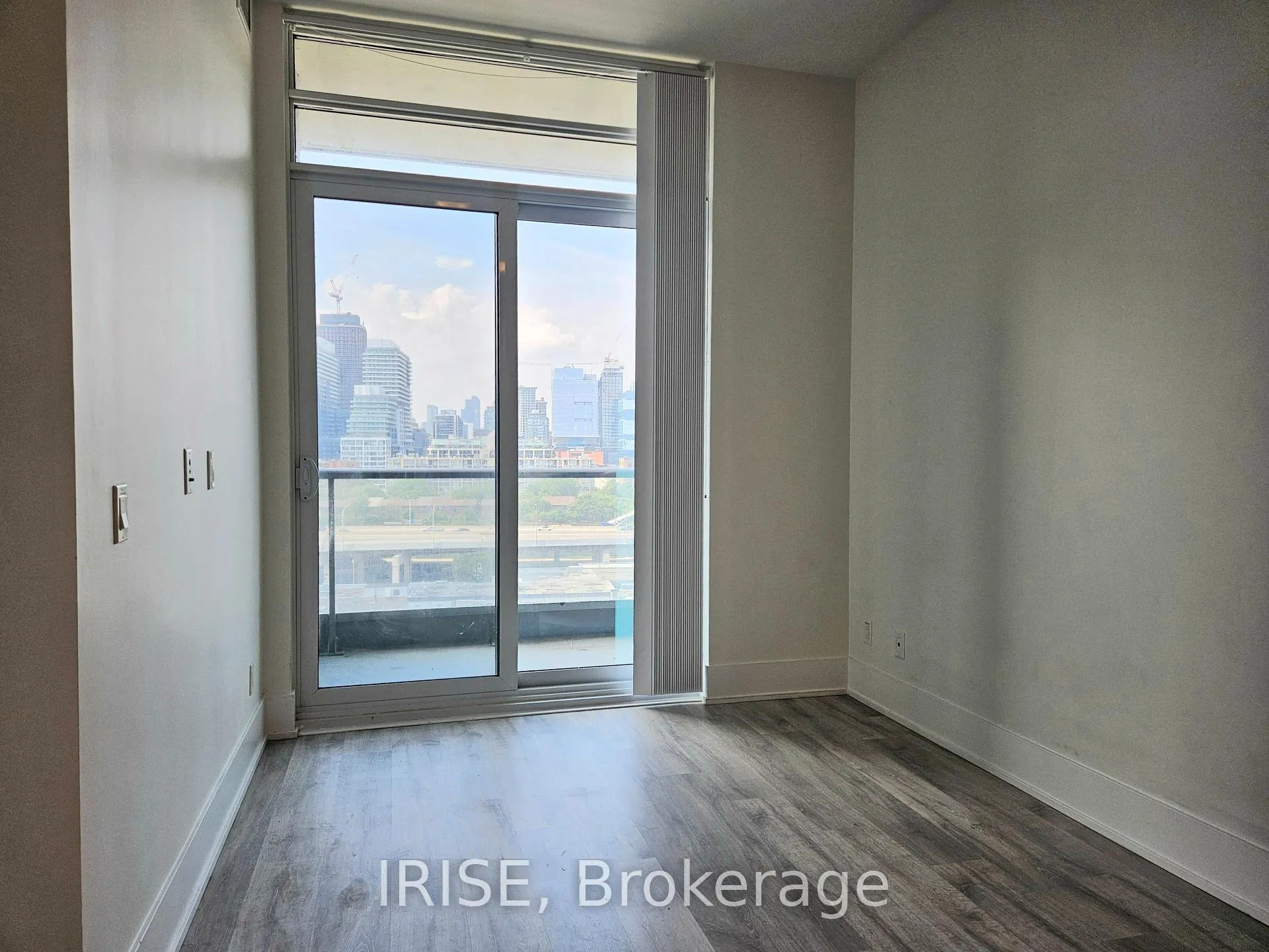 Photo 6 of Unit Ph27, 1 Edgewater Drive, Toronto, Waterfront Communities — HOMEH