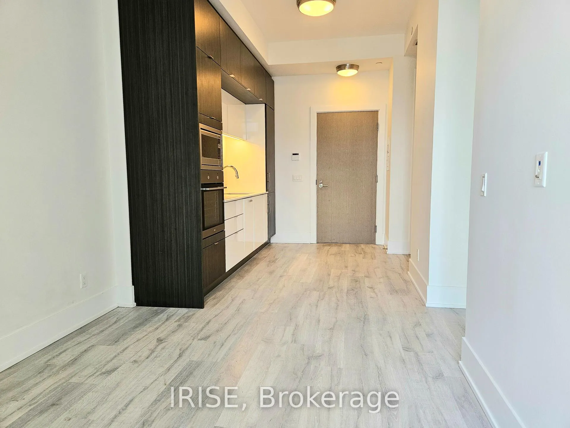 Photo 7 of Unit Ph27, 1 Edgewater Drive, Toronto, Waterfront Communities — HOMEH