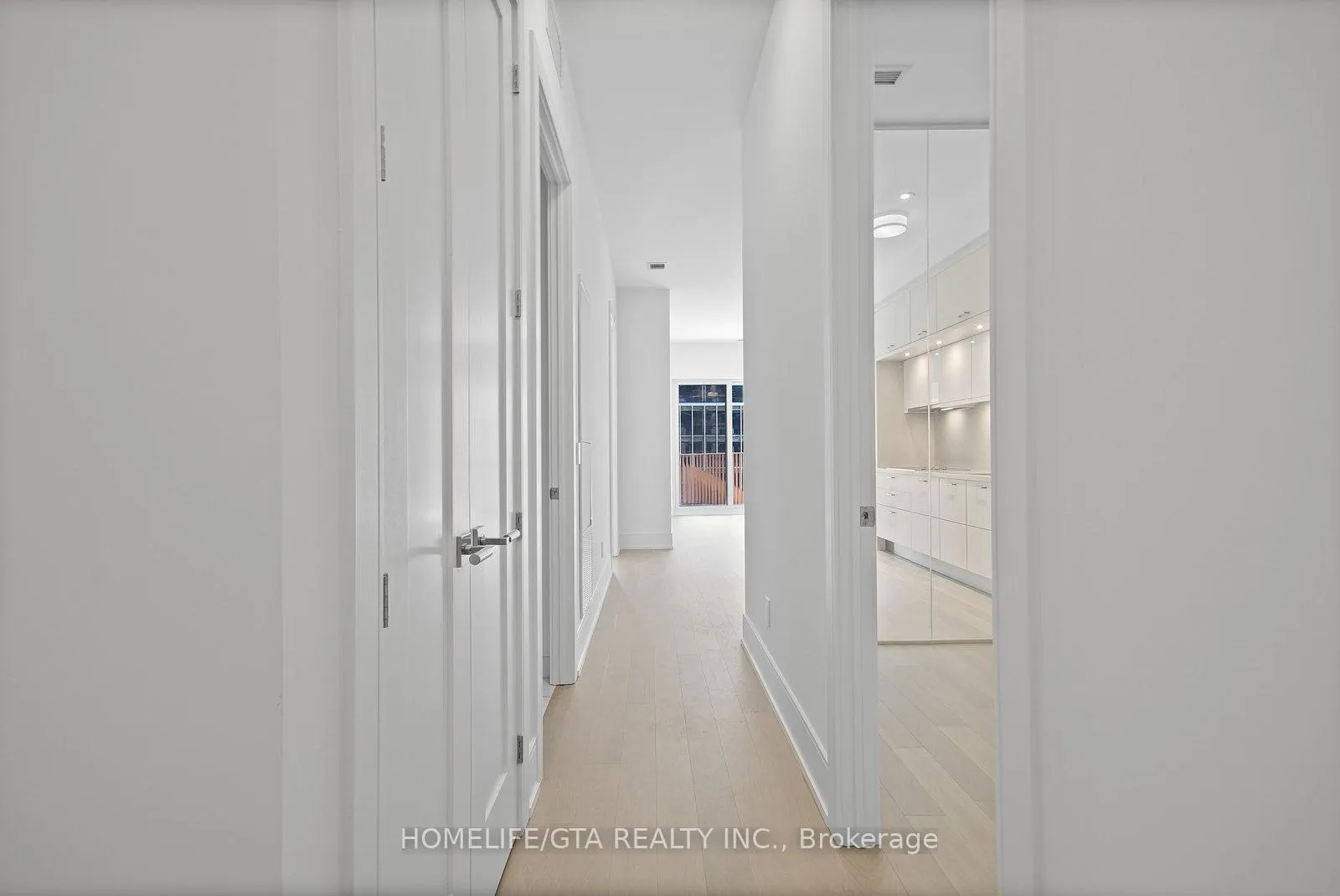 Photo 2 of Unit 626, 155 Merchants' Wharf, Toronto, Waterfront Communities — HOMEH