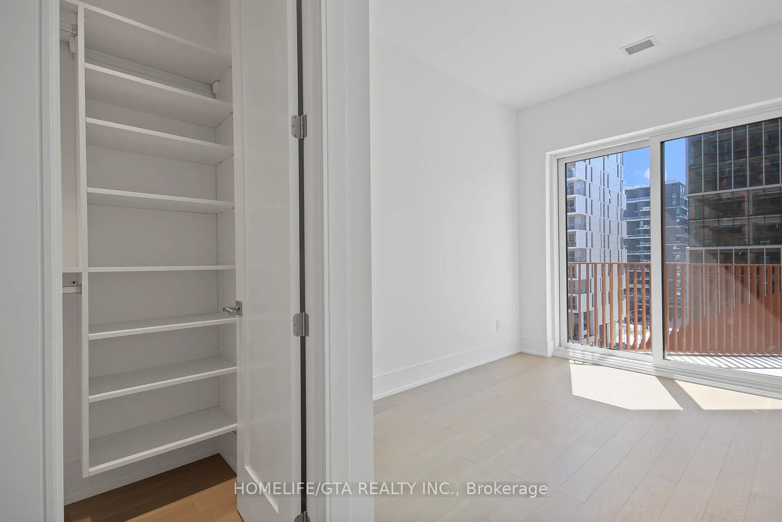 Photo 15 of Unit 626, 155 Merchants' Wharf, Toronto, Waterfront Communities — HOMEH
