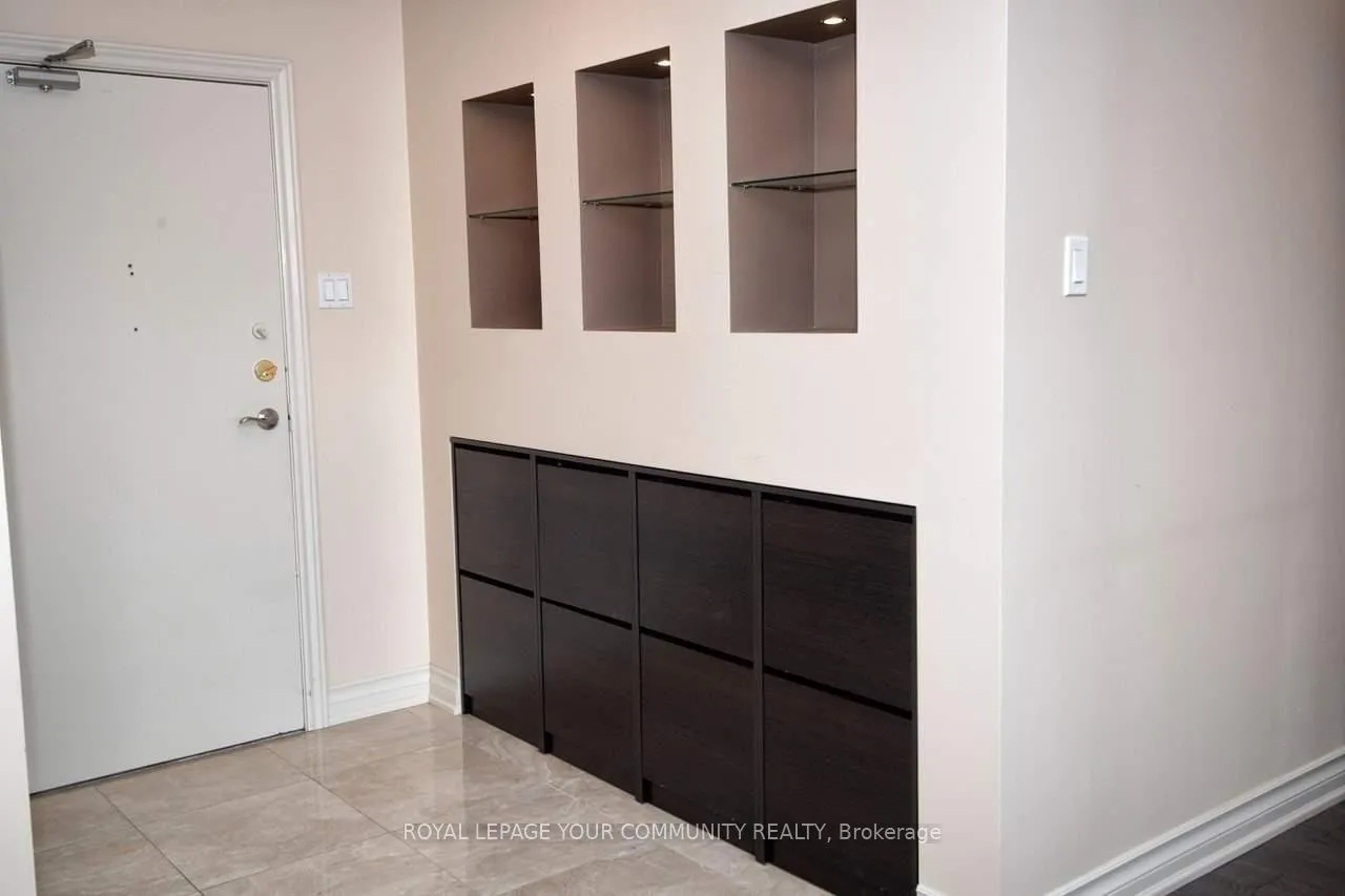 Photo 2 of Unit 1501, 8111 Yonge Street, Markham, Royal Orchard — HOMEH
